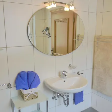 Geraeumiges Mit Panoramabergblick Apartment *